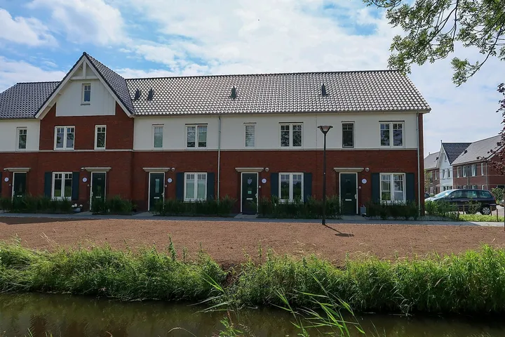 Terraced house for rent: Vossenstaart 24, Vijfhoeven Vlijmen