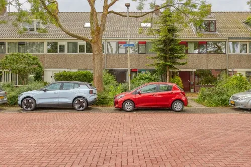 Tussenwoning te koop: Vossiuslaan 42, Binnenhof Leiderdorp