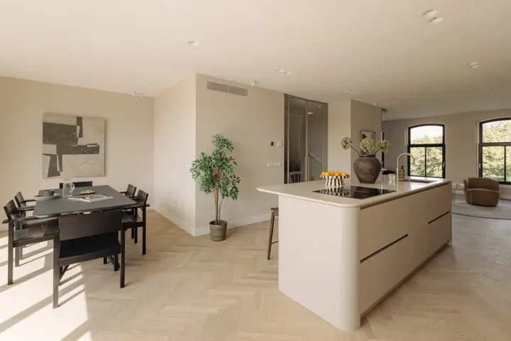 Appartement te koop: Vossiusstraat 18-3, P.C. Hooftbuurt Amsterdam