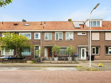 Tussenwoning te koop: Vossiusstraat 54, De Korte Akkeren Nieuw Gouda