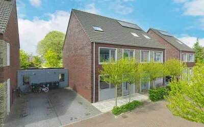 Twee-onder-één-kap te koop: Vredehagen 44, Groot IJsselmonde Rotterdam