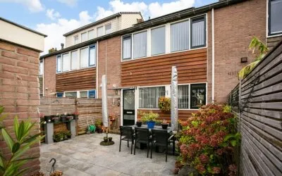 Tussenwoning te koop: Vredelantstraat 31, Vreeland Dorp Vreeland