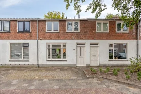 Tussenwoning te koop: Vreewijk 26, Oranjebuurt Lisse