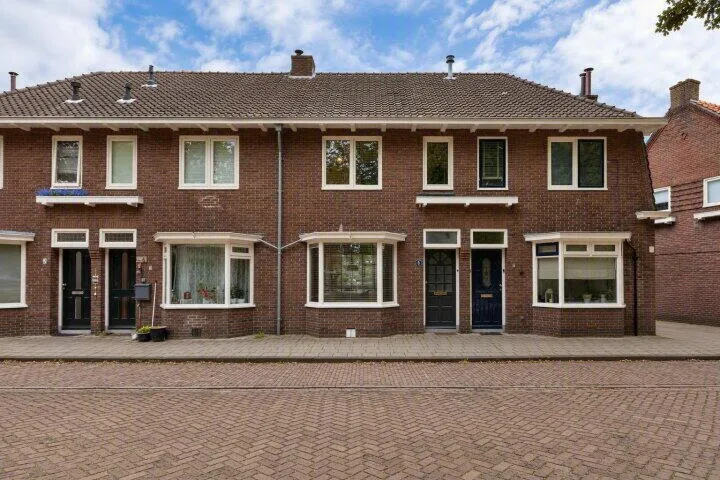 Tussenwoning te koop: Vrielinkslaan 6, Almelo