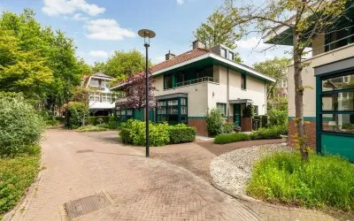 Twee-onder-één-kap te koop: Vriesepark 3, Park Merwestein en omgeving Dordrecht