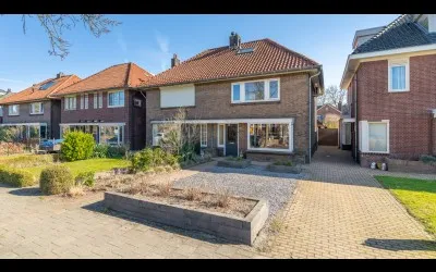 Twee-onder-één-kap te koop: Vriezenveenseweg 107, Vriezenveenseweg en omgeving Haghoek Oost Almelo