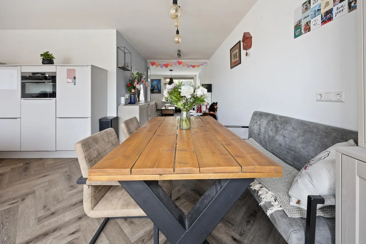 Tussenwoning te koop: Vriezeweg 71, Deest