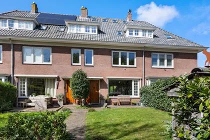 Tussenwoning te koop: Vrijburglaan 34, Overveen Overveen