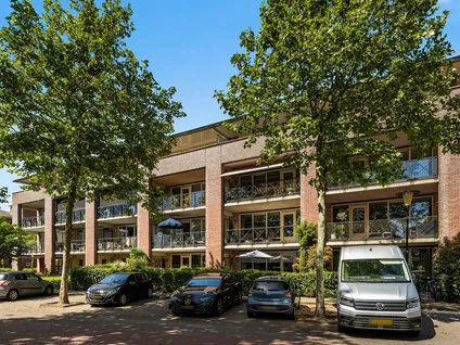 Appartement te koop: Vrijenburglaan 125, Vrijenburg Barendrecht