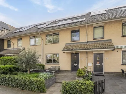 Tussenwoning te koop: Vrijenburglaan 189, Vrijenburg Barendrecht