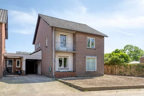 Twee-onder-één-kap te koop: Vrijthof 4, Vierlingsbeek Centrum Vierlingsbeek