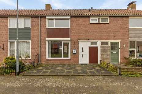 Tussenwoning te koop: Vroonstraat 14, Serooskerke (Gem. Veere)
