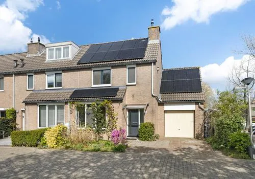 Hoekwoning te koop: Vrouwenzand 58, Bovenmaat Noord Huizen