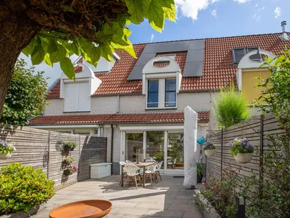 Tussenwoning te koop: Vrouwesteeg 9, Turfmarkt e.o. Gouda