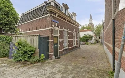 Twee-onder-één-kap te koop: Vrouwevestesteeg 14, Turfmarkt e.o. Gouda