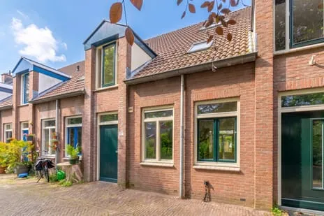Tussenwoning te koop: Vrouwjuttenstraat 12A, Lange Nieuwstraat en omgeving Utrecht