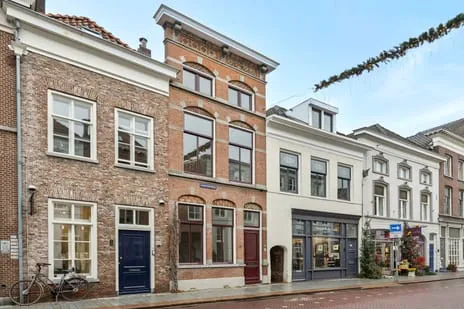 Hoekwoning te koop: Vughterstraat 203, Binnenstad centrum 'S-Hertogenbosch