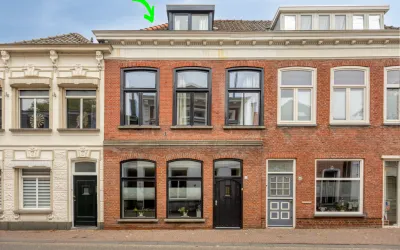 Tussenwoning te koop: Vughtstraat 6, Stationsbuurt Roosendaal