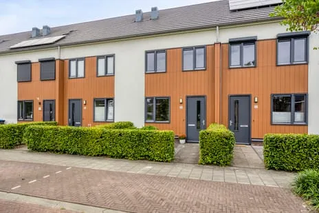 Tussenwoning te koop: Vulcanusweg 35, Vulcanus - de Pirk Vaassen