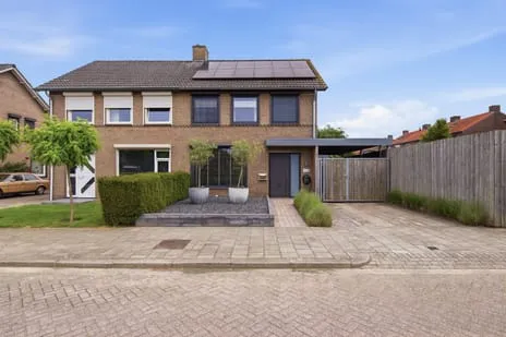 Twee-onder-één-kap te koop: Vullingsstraat 23, Leunen Leunen