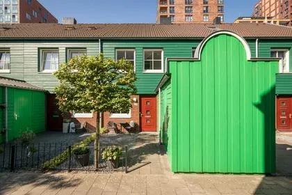Tussenwoning te koop: Vurehout 120, Zaans Hout Zaandam