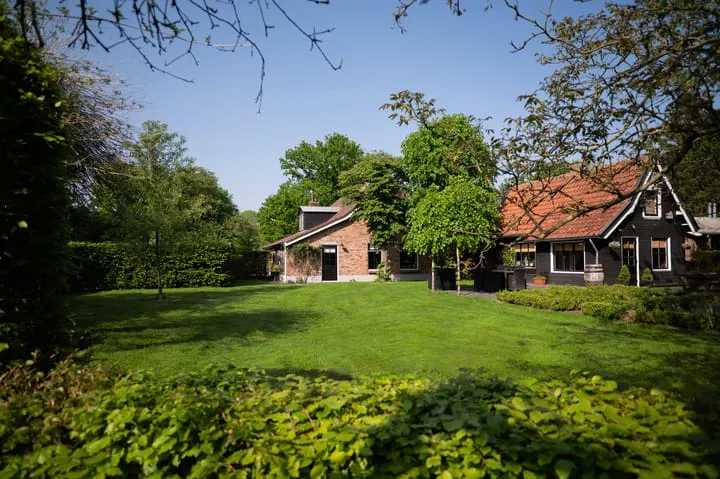 Twee-onder-één-kap te koop: Vurenboomweg 6A, Verspreide huizen Gerven Putten