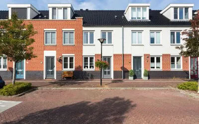 Tussenwoning te koop: Vuurbaak 26, Het Balkon Maassluis