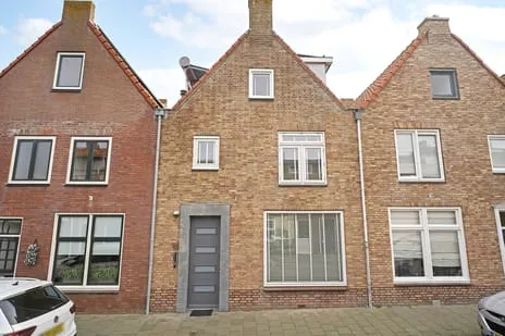 Tussenwoning te koop: Vuurbaakstraat 18, Midden Katwijk (Zh)