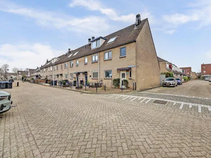 Koopwoning: Vuursteenkreek 34 in Spijkenisse - €299.900 - 107m²