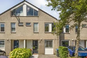 Tussenwoning te koop: Vuurvlinder 35, Vlinderbuurt Meppel