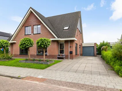 Twee-onder-één-kap te koop: W F de Boerstraat 26, De Wilp (gedeeltelijk) De Wilp