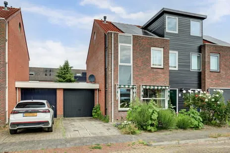 Terraced house for sale: W J Klein Wassinkstraat 12, Colijnsplaat Colijnsplaat