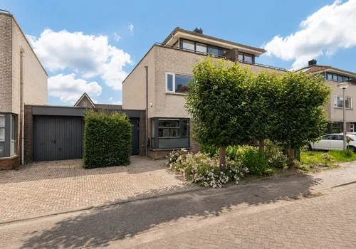 Tussenwoning te koop: W.J. van der Hooftstraat 33, Meteren - Kalenberg Meteren