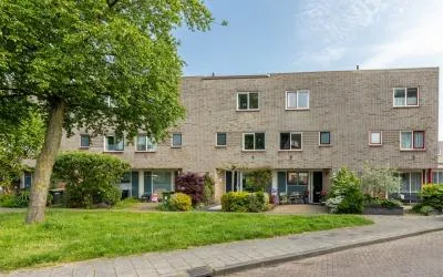 Tussenwoning te koop: W. Kentstraat 7, Springerbuurt Velserbroek