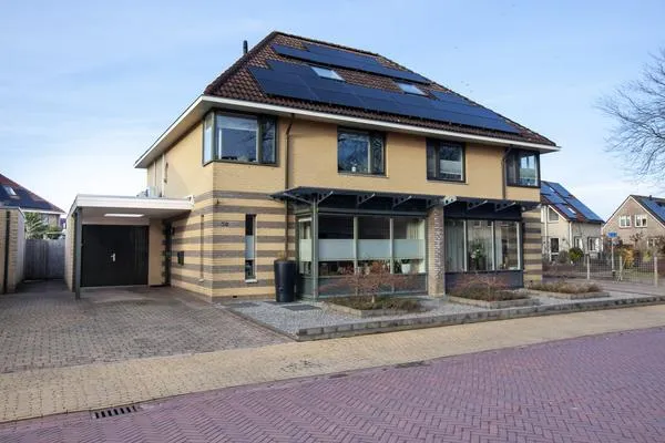 Twee-onder-één-kap te koop: W. Dreeslaan 36, Winterswijk-Noordoost Winterswijk