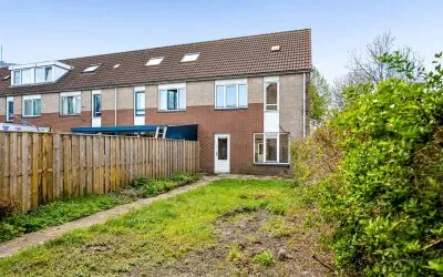 Hoekwoning te koop: W. Schermerhornpad 1, Staatsliedenwijk Midden Almere