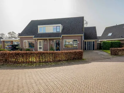 Twee-onder-één-kap te koop: W Jaasmasingel 56, Dwingeloo