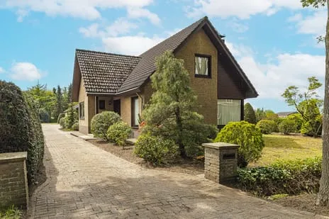 Vrijstaande woning te koop: Waaijenbergstraat 2, Verspreide huizen Zundert Zundert