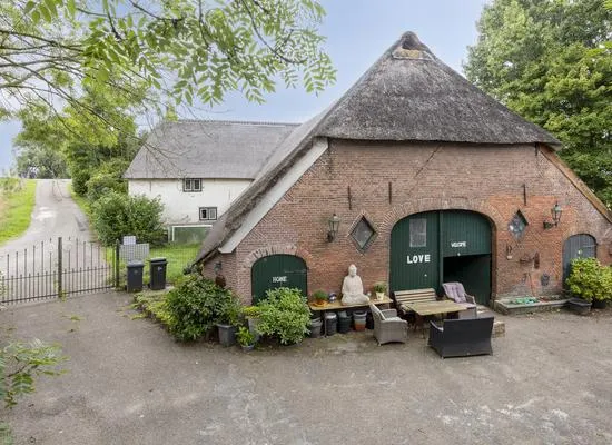 Vrijstaande woning te koop: Waalbandijk 116, Verspreide huizen Dodewaard-Oost en Wely Dodewaard