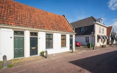 Tussenwoning te koop: Waalderstraat 11, Den Burg Den Burg