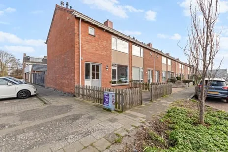 Hoekwoning te koop: Waalstraat 1, Grote Rivierenbuurt Den Helder