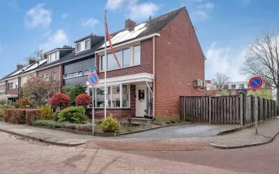 Hoekwoning te koop: Waalstraat 11, De Brake Nijverdal