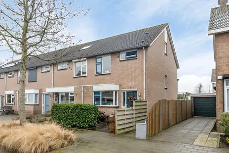 Hoekwoning te koop: Waalstraat 1E, Hazeveld Alphen Aan Den Rijn