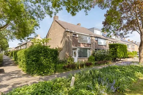 Corner house for sale: Waalstraat 28, Oudorperpolder-Midden Alkmaar