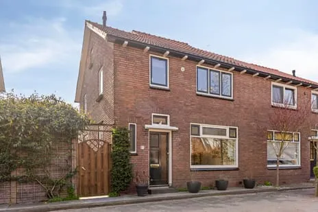 Tussenwoning te koop: Waalstraat 2C, Oud Krimpen Krimpen Aan Den Ijssel