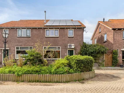 Tussenwoning te koop: Waalstraat 2D, Oud Krimpen Krimpen Aan Den Ijssel
