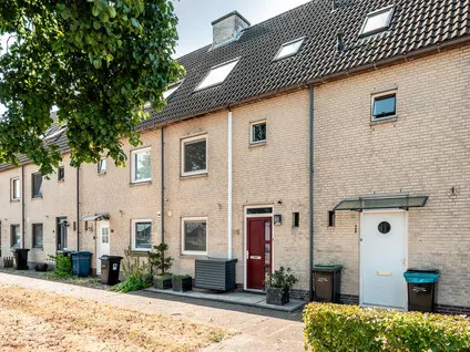 Terraced house for sale: Waalstraat 55, Waterwijk Midden Almere