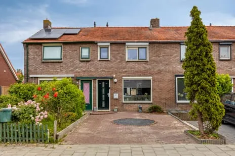Terraced house for sale: Waardekensstraat 27, Kapelle Kapelle