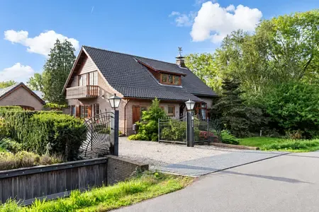 Vrijstaande woning te koop: Waardsedijk 19, Woerden