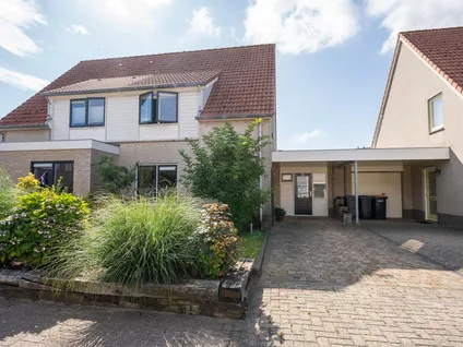 Tussenwoning te koop: Waardwei 3, Den Burg Den Burg